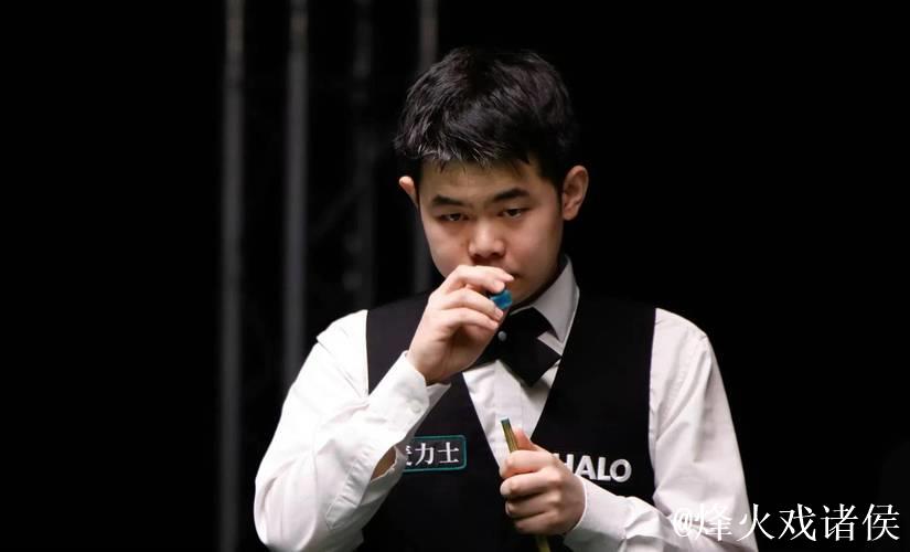 袁思俊2-5不敌威尔逊 无缘斯诺克西安大奖赛16强 袁思俊2-5不敌威尔逊 无缘斯诺克西安大奖赛16强