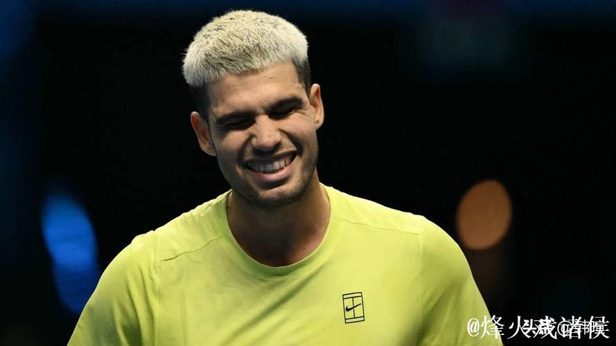 阿尔卡拉斯2-1力克弗里茨 总决赛小组赛喜获两连胜 阿尔卡拉斯2-1力克弗里茨 总决赛小组赛喜获两连胜